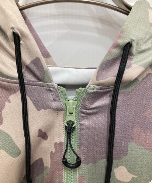 FREELY CIRCLE（フリーリーサークル）FREELY CIRCLE (フリーリーサークル) LOGO RASH ZIP HOODIE カーキ サイズ:XL 未使用品の古着・服飾アイテム