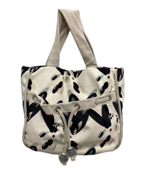 CHANEL（シャネル）CHANEL (シャネル) 総柄キャンバストートバッグ アイボリーの古着・服飾アイテム