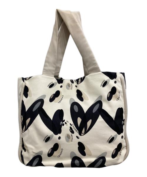 CHANEL（シャネル）CHANEL (シャネル) 総柄キャンバストートバッグ アイボリーの古着・服飾アイテム