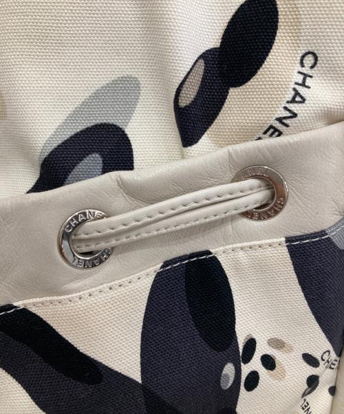 CHANEL（シャネル）CHANEL (シャネル) 総柄キャンバストートバッグ アイボリーの古着・服飾アイテム