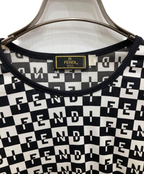 FENDI（フェンディ）FENDI (フェンディ) 総柄Tシャツ ホワイト×ブラック サイズ:40の古着・服飾アイテム