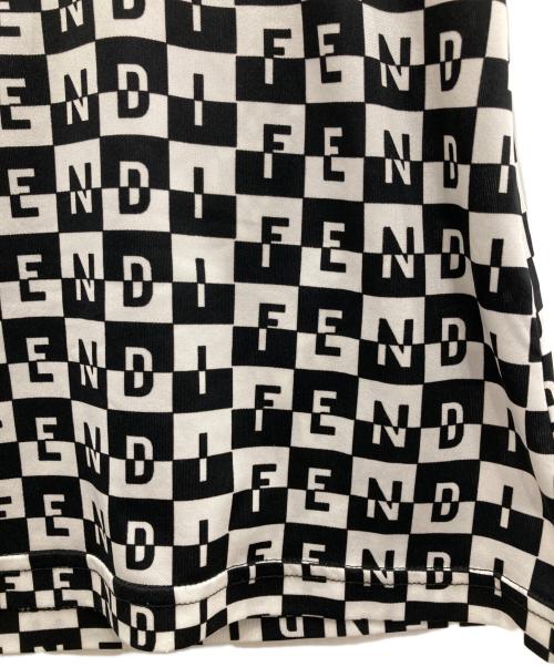 FENDI（フェンディ）FENDI (フェンディ) 総柄Tシャツ ホワイト×ブラック サイズ:40の古着・服飾アイテム