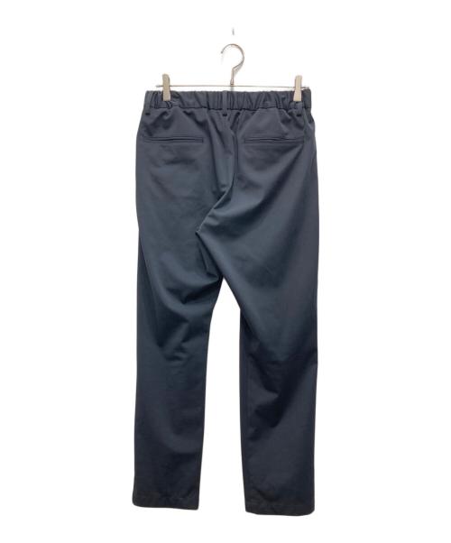ATTACHMENT（アタッチメント）ATTACHMENT (アタッチメント) タックテーパードパンツ ネイビー サイズ:3の古着・服飾アイテム