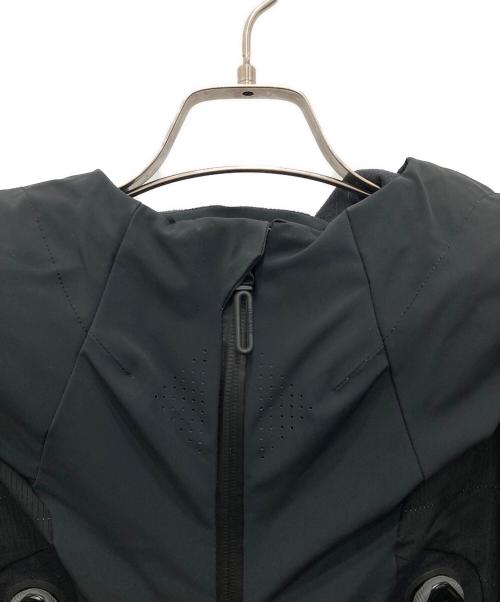 DESCENTE（デサント）DESCENTE (デサント) ストレッチアイソレーションボアインシュレーテッドジャケット ブラック サイズ:Oの古着・服飾アイテム