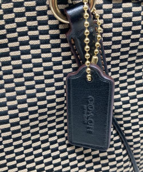 COACH（コーチ）COACH (コーチ) ミニケルシーサッチェル ショルダーバッグ ベージュ×ブラックの古着・服飾アイテム