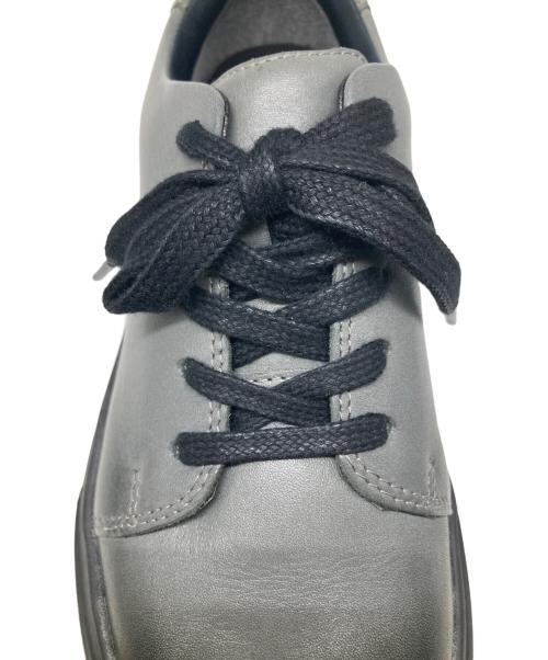 ERIKO YAMAGUCHI（エリコ ヤマグチ）ERIKO YAMAGUCHI (エリコ ヤマグチ) THE WALKER No.001 PLATFORM/ザ ウォーカー No.001 プラットフォーム グレー×ブラック サイズ:Mの古着・服飾アイテム