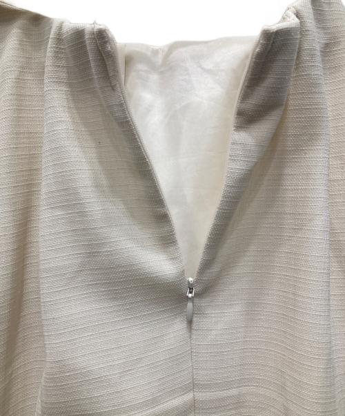 MIESROHE（ミースロエ）MIESROHE (ミースロエ) ベルトデザインストレートスカート ホワイトの古着・服飾アイテム