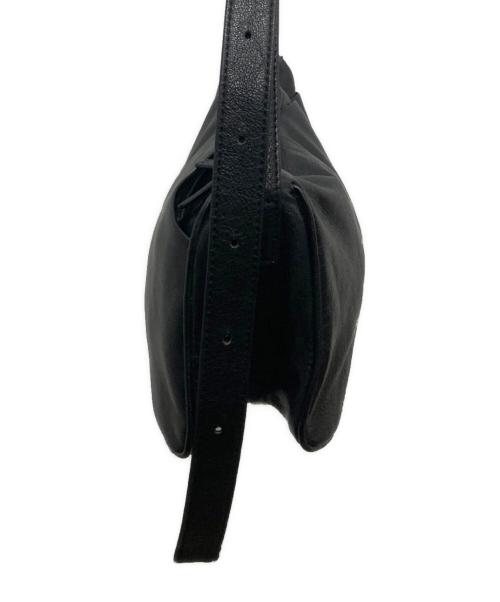 ear PAPILLONNER（イアパピヨネ）ear PAPILLONNER (イアパピヨネ) ミニスワローマチショルダーバッグ ブラックの古着・服飾アイテム