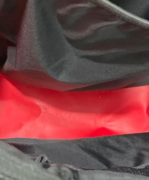 THE NORTH FACE（ザ ノース フェイス）THE NORTH FACE (ザ ノース フェイス) ヒューズボックスバックパック レッドの古着・服飾アイテム