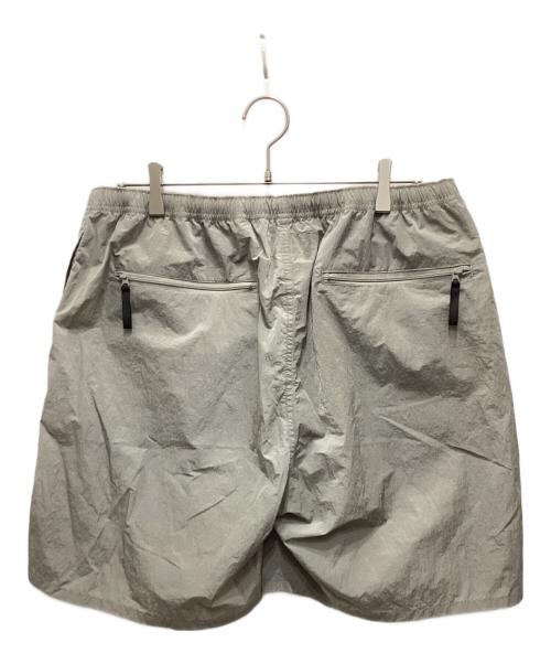 CUP AND CONE（カップアンドコーン）CUP AND CONE (カップアンドコーン) Crispy Nylon Baggy Shorts/クリスピーナイロンバギーショーツ グレー サイズ:Bigの古着・服飾アイテム