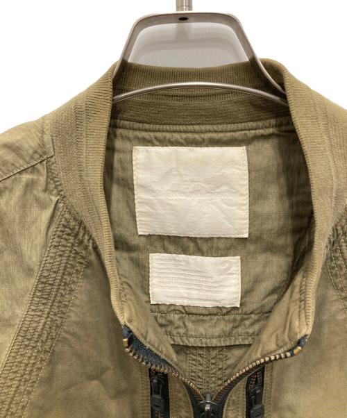 WHITE MOUNTAINEERING（ホワイトマウンテ二アニング）WHITE MOUNTAINEERING (ホワイトマウンテ二アニング) ジップアップジャケット オリーブ サイズ:2の古着・服飾アイテム