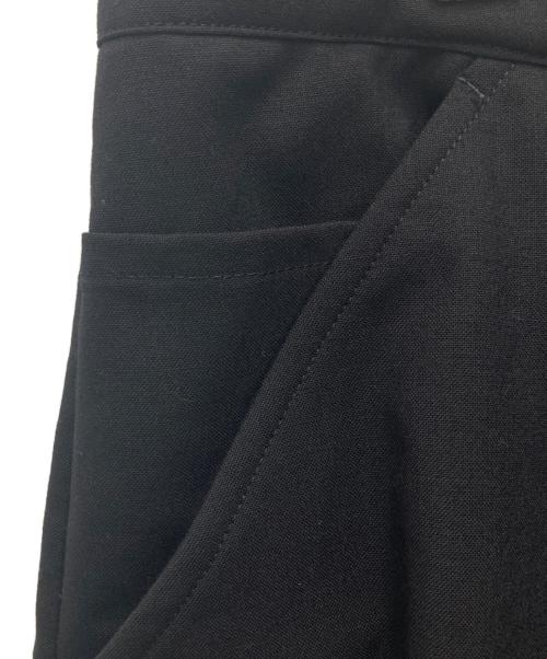 UNIVERSAL PRODUCTS.（ユニバーサルプロダクツ）UNIVERSAL PRODUCTS. (ユニバーサルプロダクツ) No Tuck Wide Tapered Easy Pants ブラック サイズ:Mの古着・服飾アイテム