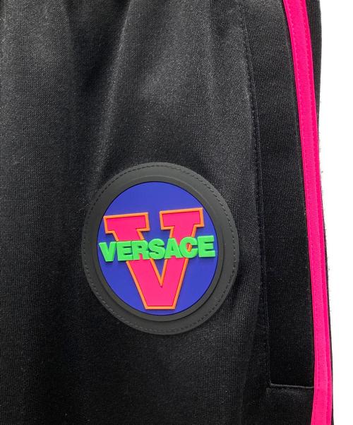 VERSACE（ヴェルサーチェ）VERSACE (ヴェルサーチェ) サイドライントラックパンツ ブラック サイズ:4の古着・服飾アイテム