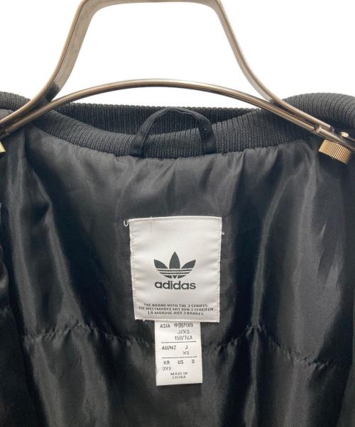 adidas（アディダス）adidas (アディダス) パッチボンバージャケット ブラック サイズ:XSの古着・服飾アイテム
