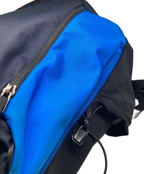 ARC'TERYX（アークテリクス）ARC'TERYX (アークテリクス) BEAMS (ビームス) 別注 MANTIS 26L BACKPACK ブラック×ブルー サイズ:26Lの古着・服飾アイテム