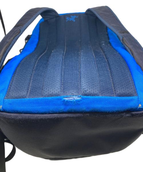 ARC'TERYX（アークテリクス）ARC'TERYX (アークテリクス) BEAMS (ビームス) 別注 MANTIS 26L BACKPACK ブラック×ブルー サイズ:26Lの古着・服飾アイテム