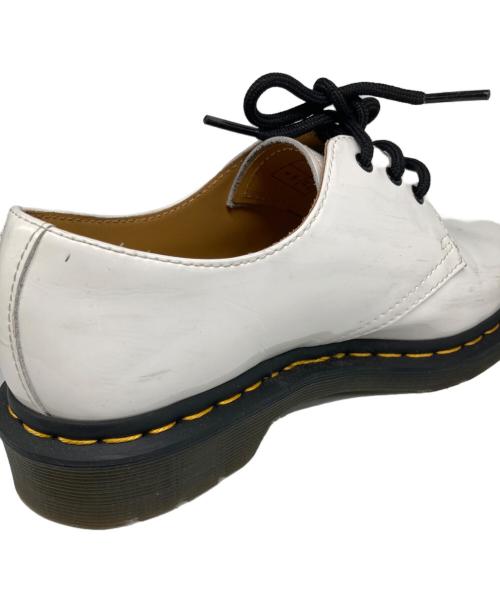 Dr.Martens（ドクターマーチン）Dr.Martens (ドクターマーチン) 3ホールシューズ ホワイト サイズ:37の古着・服飾アイテム