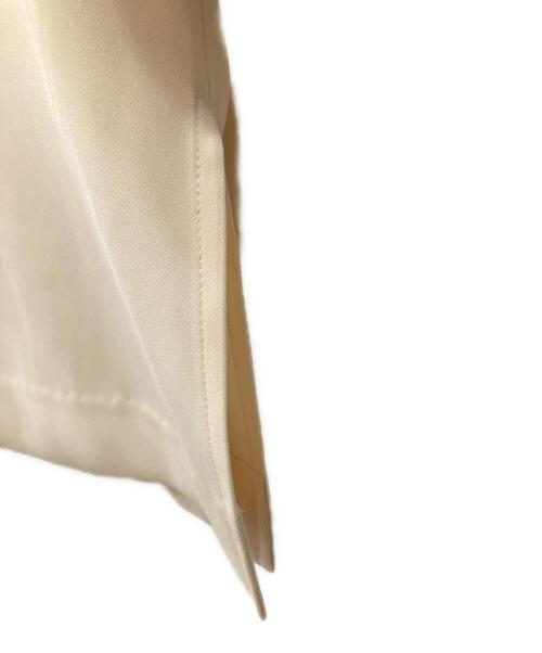 anuans（アニュアンス）anuans (アニュアンス) アレンジスリーブブラウス アイボリー サイズ:Freeの古着・服飾アイテム