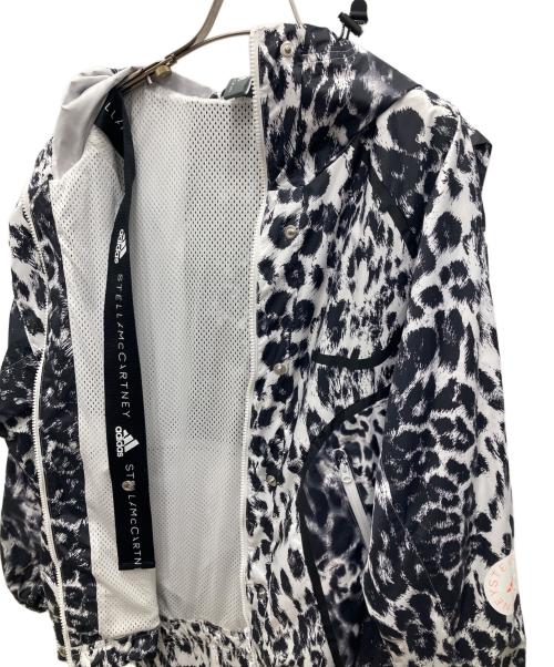 adidas by stella McCartney（アディダス バイ ステラマッカートニー）adidas by stella McCartney (アディダス バイ ステラマッカートニー) ナイロンジャケット ホワイト×ブラック サイズ:XSの古着・服飾アイテム