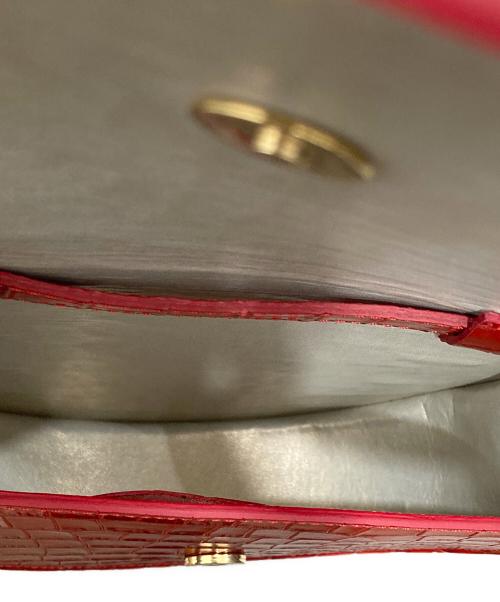 CHRISTIAN VILLA（クリスチャンヴィラ）CHRISTIAN VILLA (クリスチャンヴィラ) クロコショルダーバッグ レッドの古着・服飾アイテム