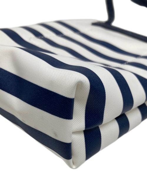 LONGCHAMP（ロンシャン）LONGCHAMP (ロンシャン) ショルダーポーチ ホワイト×ネイビーの古着・服飾アイテム