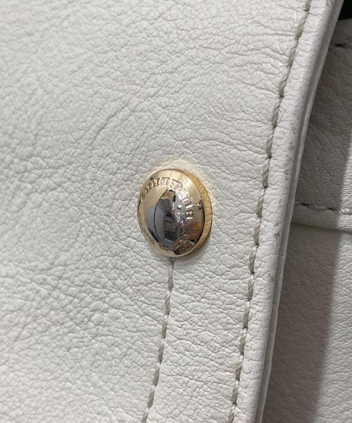 BURBERRY BLUE LABEL（バーバリーロンドンブルーレーベル）BURBERRY BLUE LABEL (バーバリーロンドンブルーレーベル) ショルダーバッグ アイボリーの古着・服飾アイテム