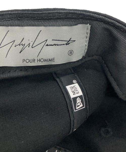 YOHJI YAMAMOTO（ヨウジヤマモト）YOHJI YAMAMOTO (ヨウジヤマモト) New Era (ニューエラ) キャップ ブラックの古着・服飾アイテム