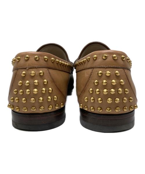 GUCCI（グッチ）GUCCI (グッチ) スタッズビットローファー ブラウン サイズ:7 1/2の古着・服飾アイテム