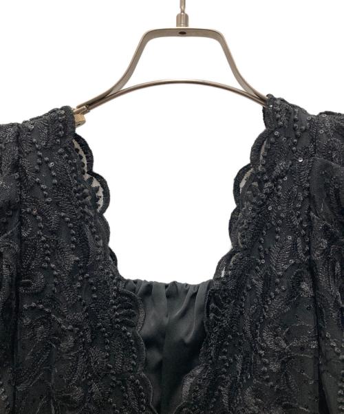 Lily Brown（リリーブラウン）Lily Brown (リリーブラウン) レイヤードシャイニーグラスドレス ブラック サイズ:Oの古着・服飾アイテム