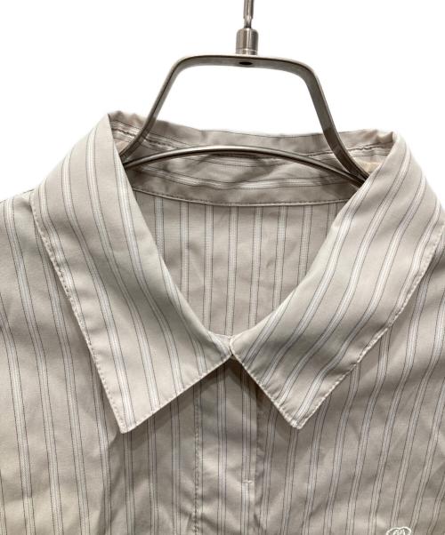 Rirandture（リランドチュール）Rirandture (リランドチュール) ハートロゴ刺繍クロップドシャツ ベージュ サイズ:2の古着・服飾アイテム