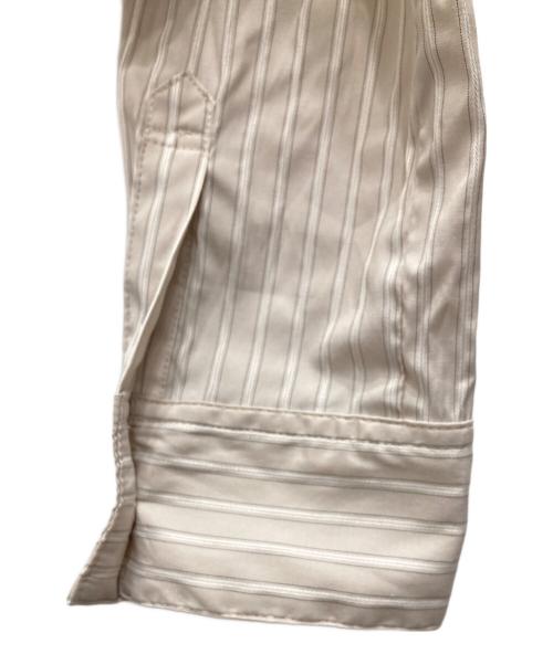 Rirandture（リランドチュール）Rirandture (リランドチュール) ハートロゴ刺繍クロップドシャツ ベージュ サイズ:2の古着・服飾アイテム