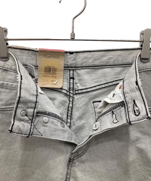 LEVI'S（リーバイス）LEVI'S (リーバイス) ストレートデニムパンツ グレー サイズ:W28 未使用品の古着・服飾アイテム