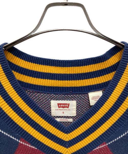 LEVI'S（リーバイス）LEVI'S (リーバイス) オーバーサイズVネックニット マルチカラー サイズ:S 未使用品の古着・服飾アイテム