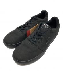 OAKLEY（オークリー）の古着「CANVAS FLYER SNEAKER/キャンバス フライヤー スニーカー」｜ブラック