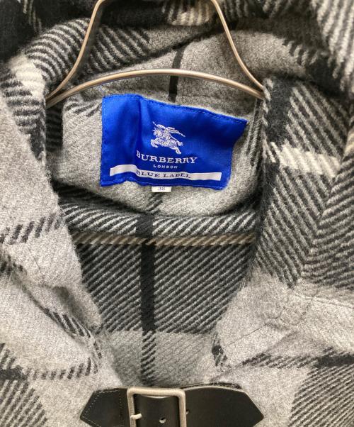 BURBERRY BLUE LABEL（バーバリーロンドンブルーレーベル）BURBERRY BLUE LABEL (バーバリーロンドンブルーレーベル) ウールポンチョ グレー サイズ:38の古着・服飾アイテム