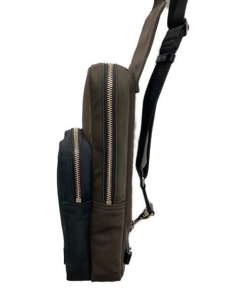 PAUL SMITH（ポールスミス）Paul Smith (ポールスミス) ナイロンボディーバッグ ブラウン×ブラックの古着・服飾アイテム