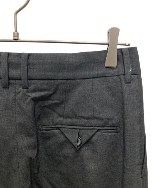BEAUTY&YOUTH UNITED ARROWS（ビューティーアンドユースユナイテッドアローズ）BEAUTY&YOUTH UNITED ARROWS (ビューティーアンドユースユナイテッドアローズ) タックワイドパンツ グレー サイズ:Mの古着・服飾アイテム