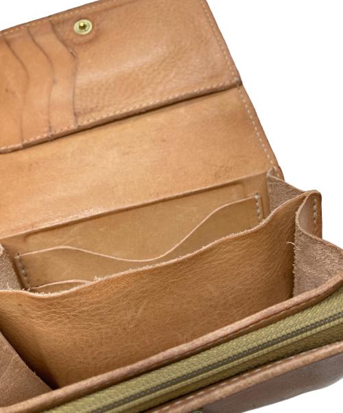 IL BISONTE（イル ビゾンテ）IL BISONTE (イル ビゾンテ) 2つ折り財布 ブラウンの古着・服飾アイテム