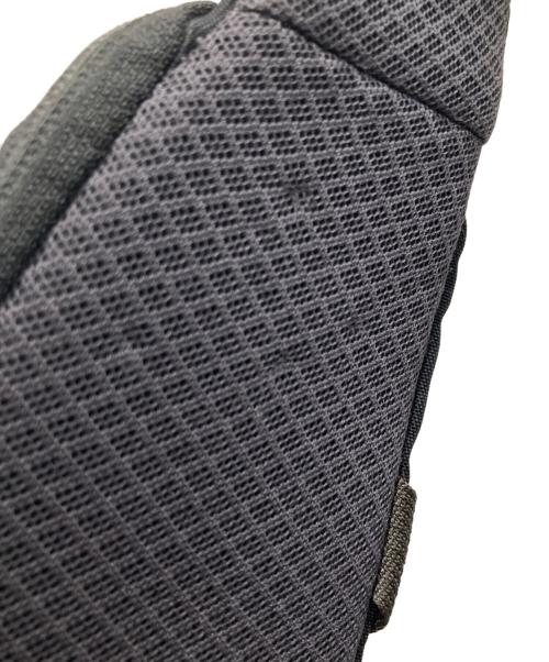 Patagonia（パタゴニア）Patagonia (パタゴニア) Atom 8L アトムスリング ボディバッグ ブラックの古着・服飾アイテム