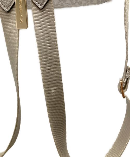 MICHAEL KORS（マイケル・コース）MICHAEL KORS (マイケル・コース) リュック ホワイトの古着・服飾アイテム