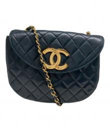 CHANEL（シャネル）の古着「デカココ マトラッセ チェーンショルダーバッグ」｜ブラック