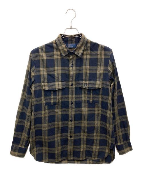 FRED PERRY（フレッドペリー）FRED PERRY (フレッドペリー) ミリタリーチャックシャツ カーキ×ネイビー サイズ:Lの古着・服飾アイテム