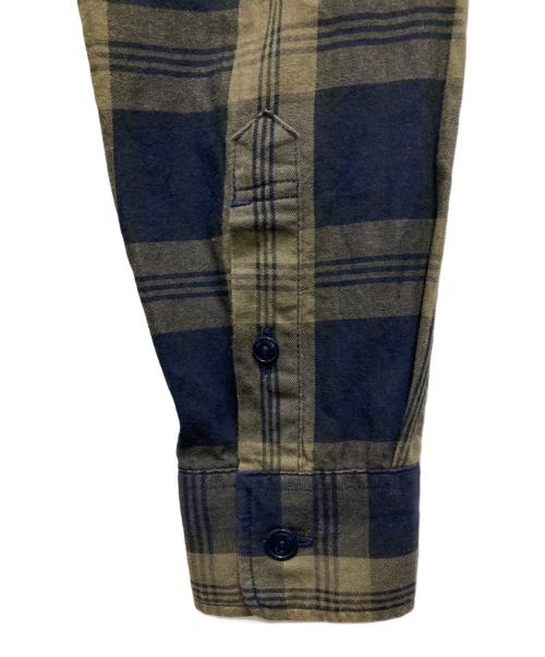 FRED PERRY（フレッドペリー）FRED PERRY (フレッドペリー) ミリタリーチャックシャツ カーキ×ネイビー サイズ:Lの古着・服飾アイテム