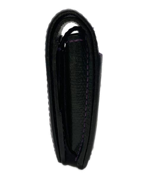 WILDSWANS（ワイルドスワンズ）WILDSWANS (ワイルドスワンズ) クロコダイルレザー2つ折り財布 ブラックの古着・服飾アイテム