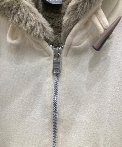 ARMANI EXCHANGE（アルマーニ エクスチェンジ）ARMANI EXCHANGE (アルマーニ エクスチェンジ) フーデッドジャケット アイボリー サイズ:Mの古着・服飾アイテム
