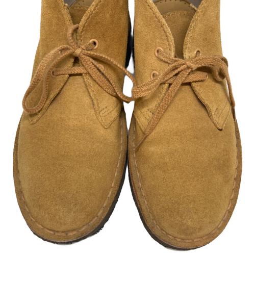 CLARKS（クラークス）CLARKS (クラークス) スウェード デザートブーツ ベージュ サイズ:４1/2の古着・服飾アイテム