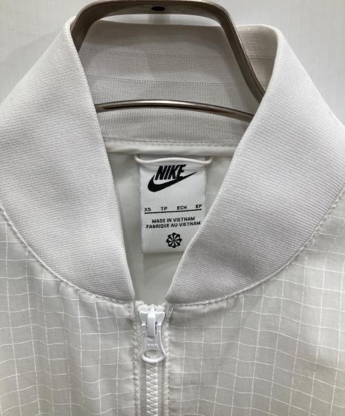 NIKE（ナイキ）NIKE (ナイキ) ボンバージャケット ホワイト サイズ:XSの古着・服飾アイテム