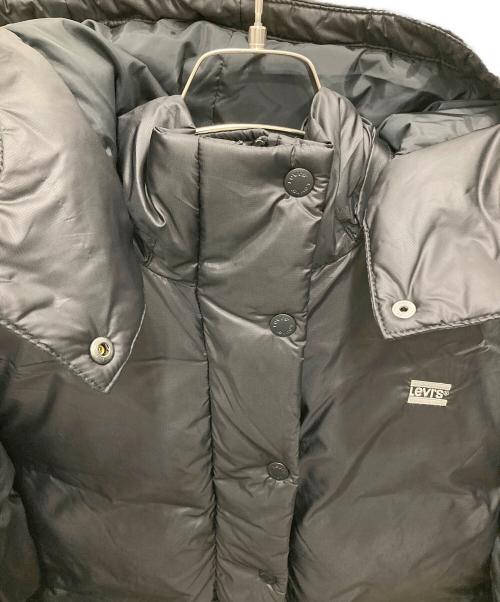 LEVI'S（リーバイス）LEVI'S (リーバイス) LUNA CORE PUFFER MID CAVIAR ブラック サイズ:Lの古着・服飾アイテム