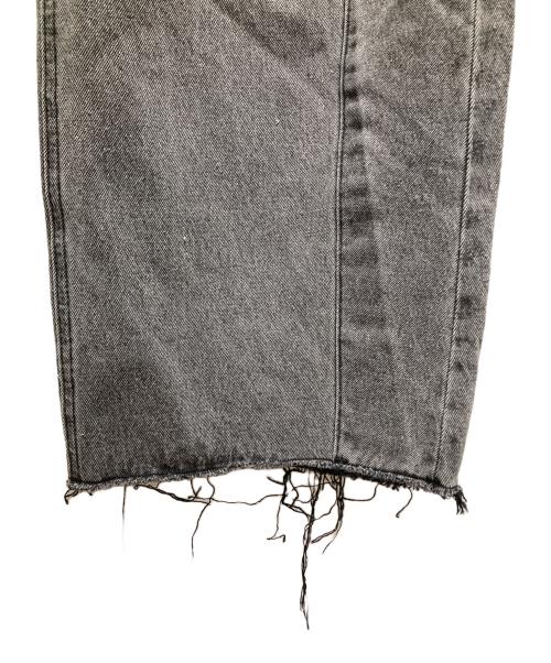 Q.anos（キュアノス）Q.anos (キュアノス) ブルージュデニムパンツ グレー サイズ:PSの古着・服飾アイテム