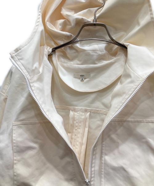 YORI（ヨリ）YORI (ヨリ) 撥水ハードブルゾン ベージュ サイズ:38の古着・服飾アイテム